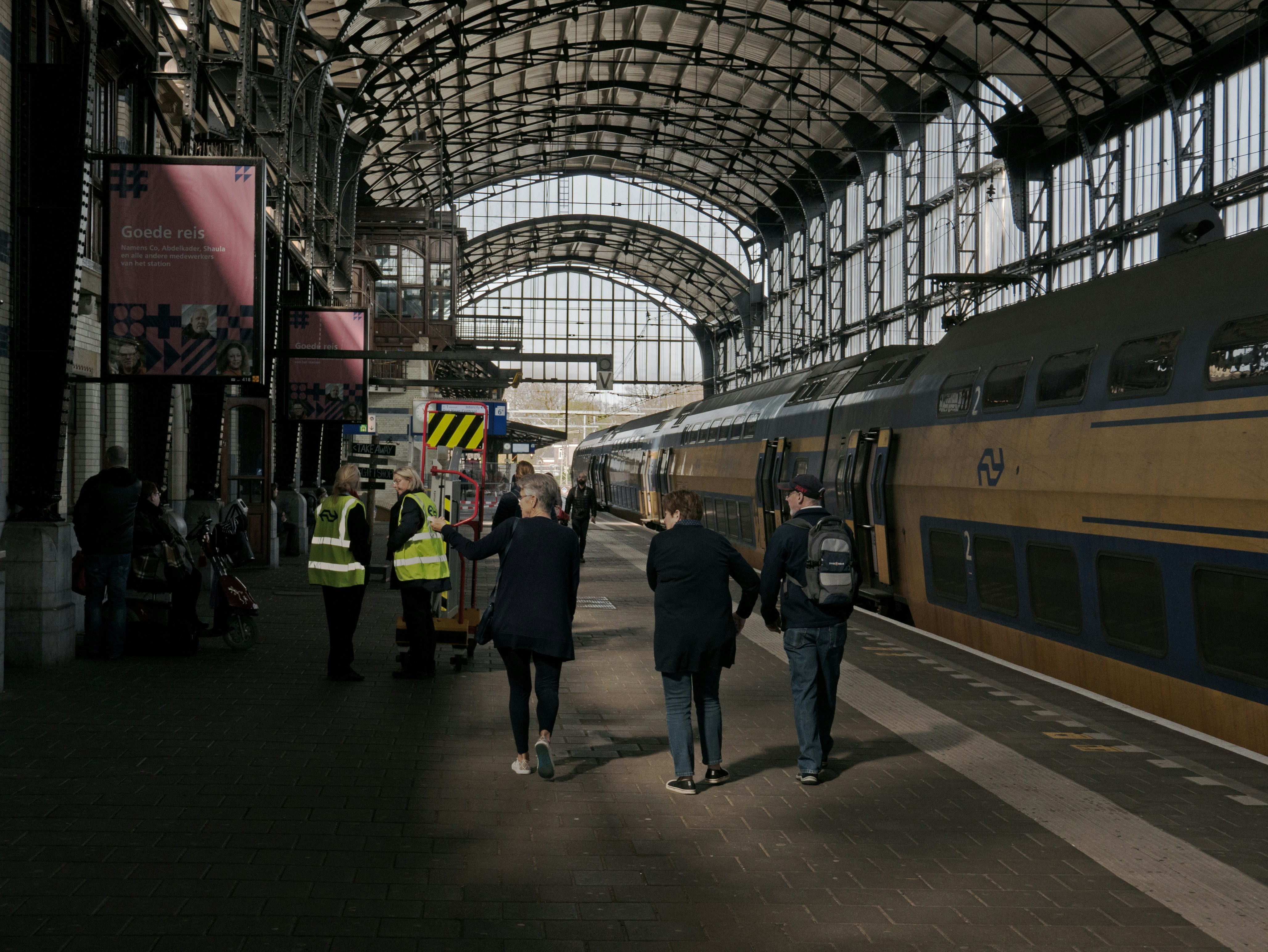 NS weigert Dierendag-campagne Wakker Dier te laten zien op stations 