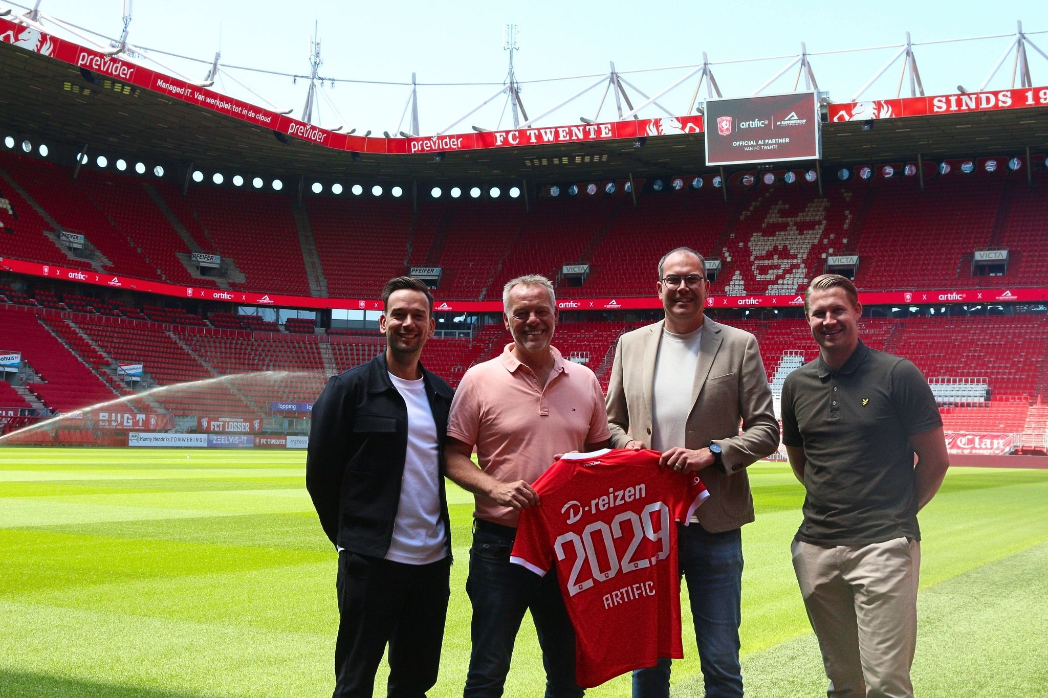 Artific en AI-SupportGroup officiële AI-partners van FC Twente