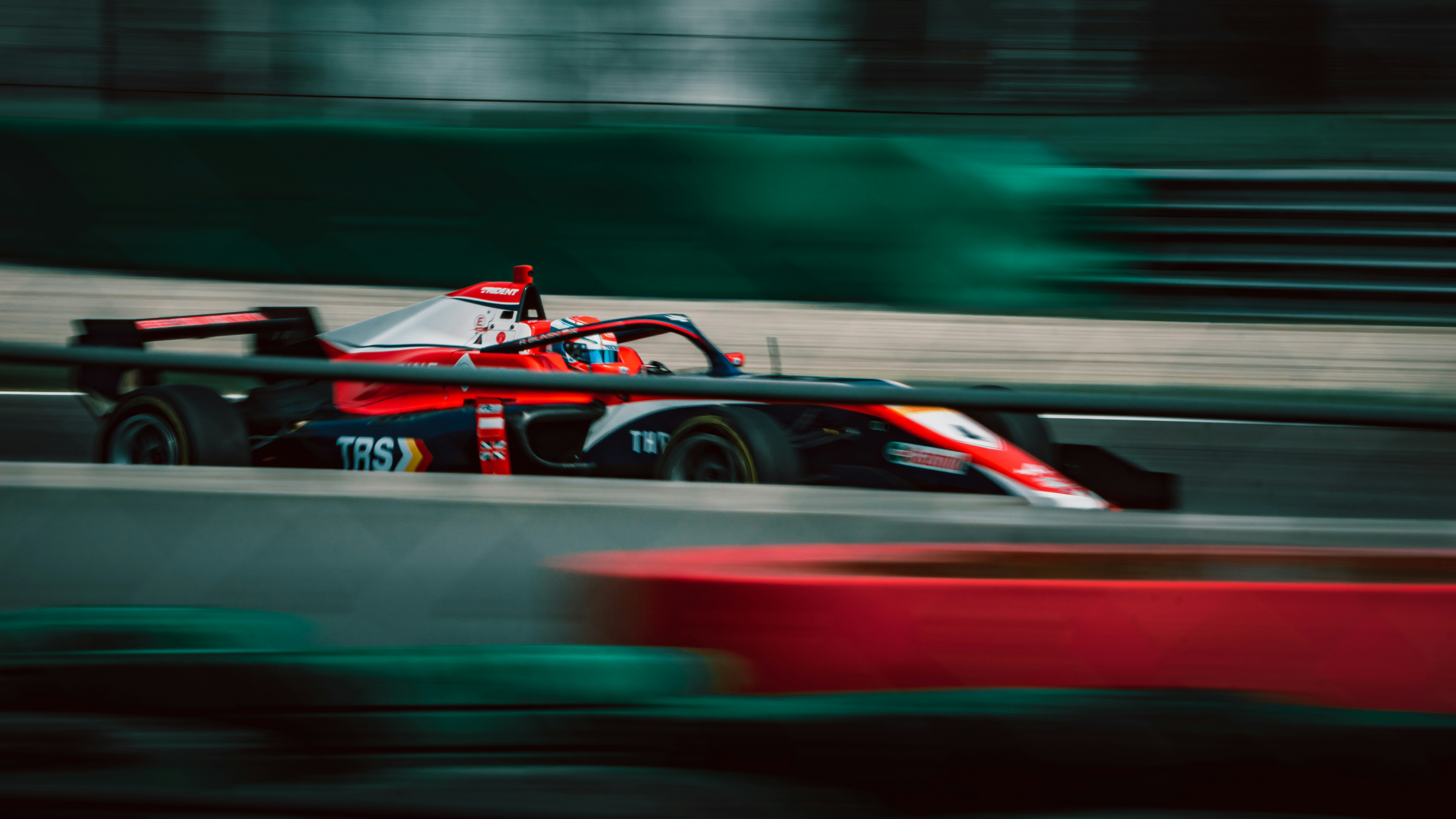 Geen enkel jaarlijks sportevenement verbindt zoveel als de Grand Prix