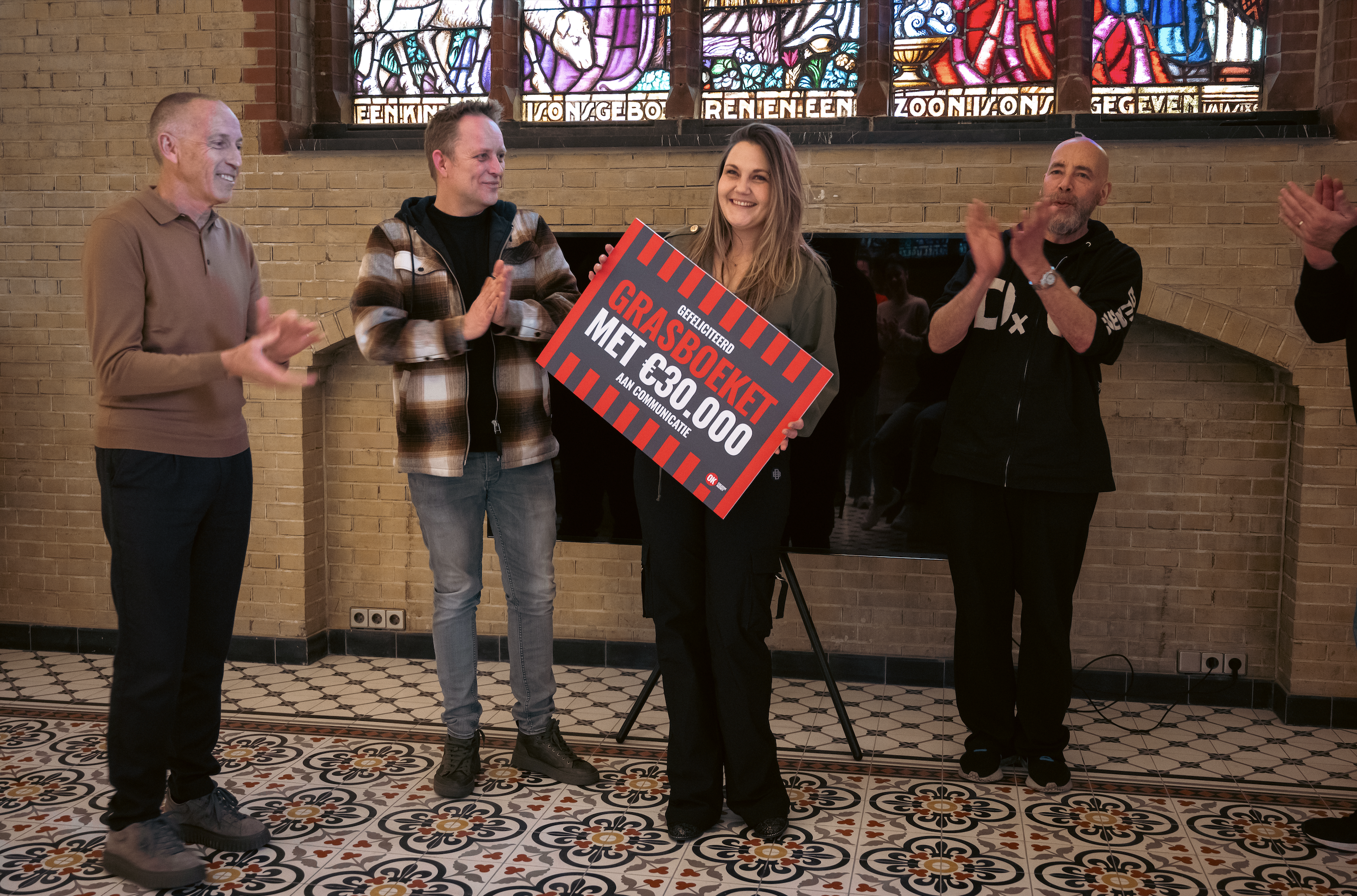 OK Creative Agency trakteert Grasboeket op jubileumboost van €30.000