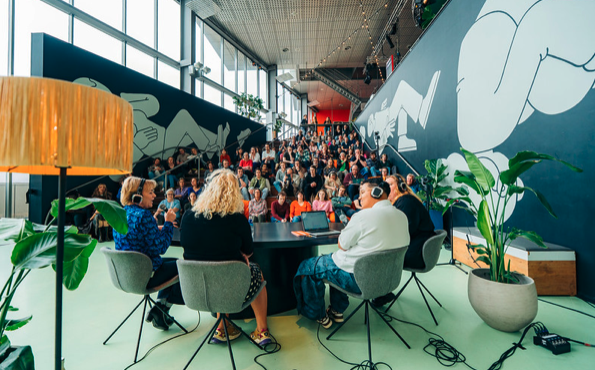 NPO Luister Podcast Festival groeit door met extra festivaldag