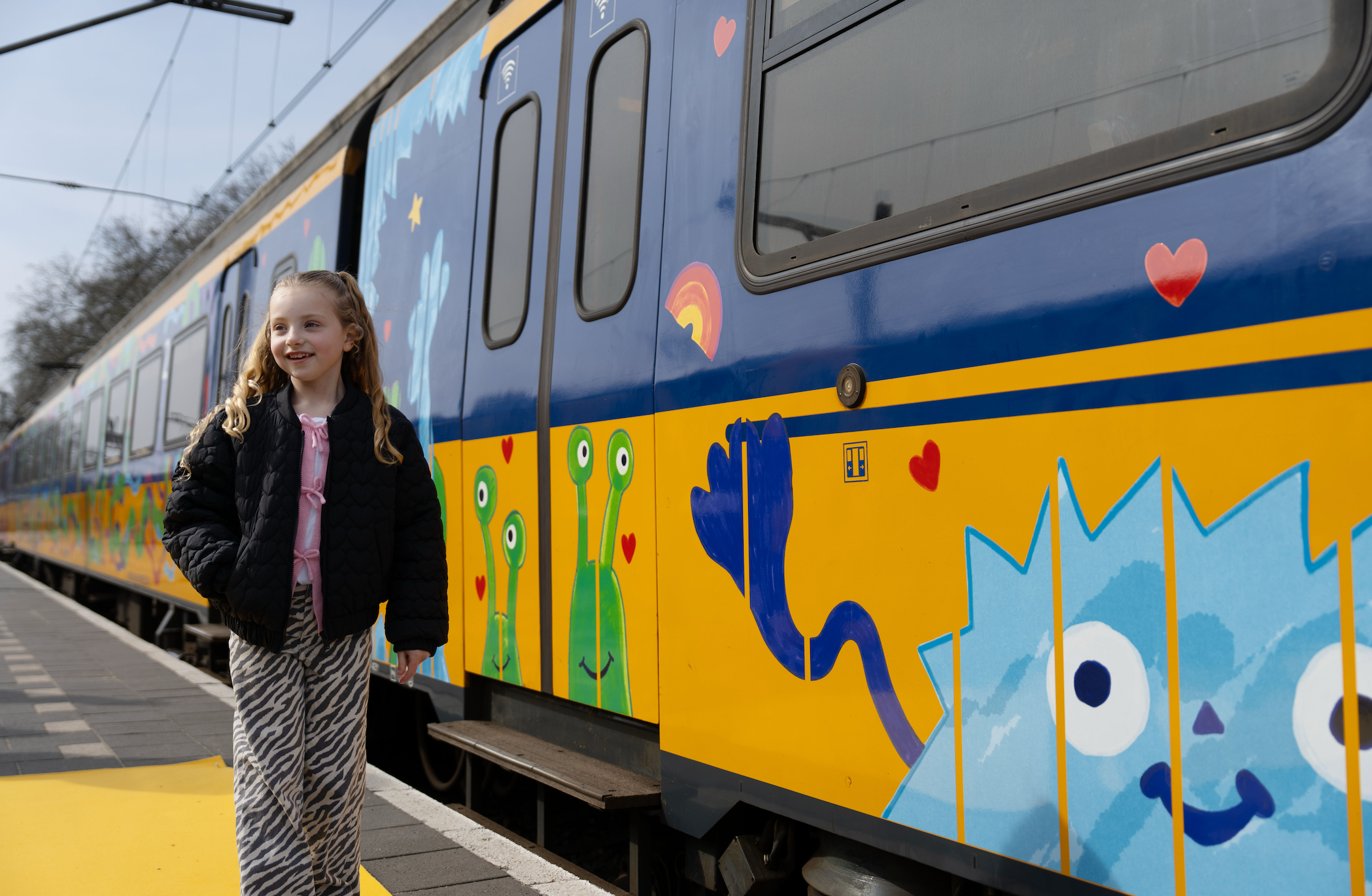 TBWA\Neboko brengt tekening Phileine tot leven op NS-intercity