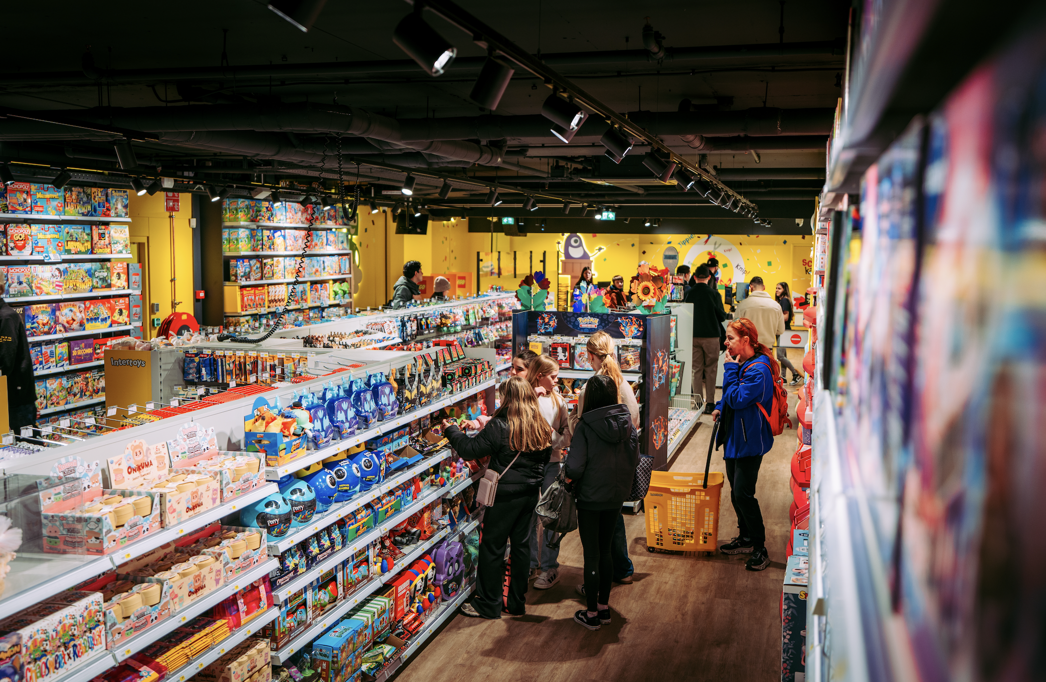 Intertoys neemt Lobbes Speelgoed en Thimble Toys over 