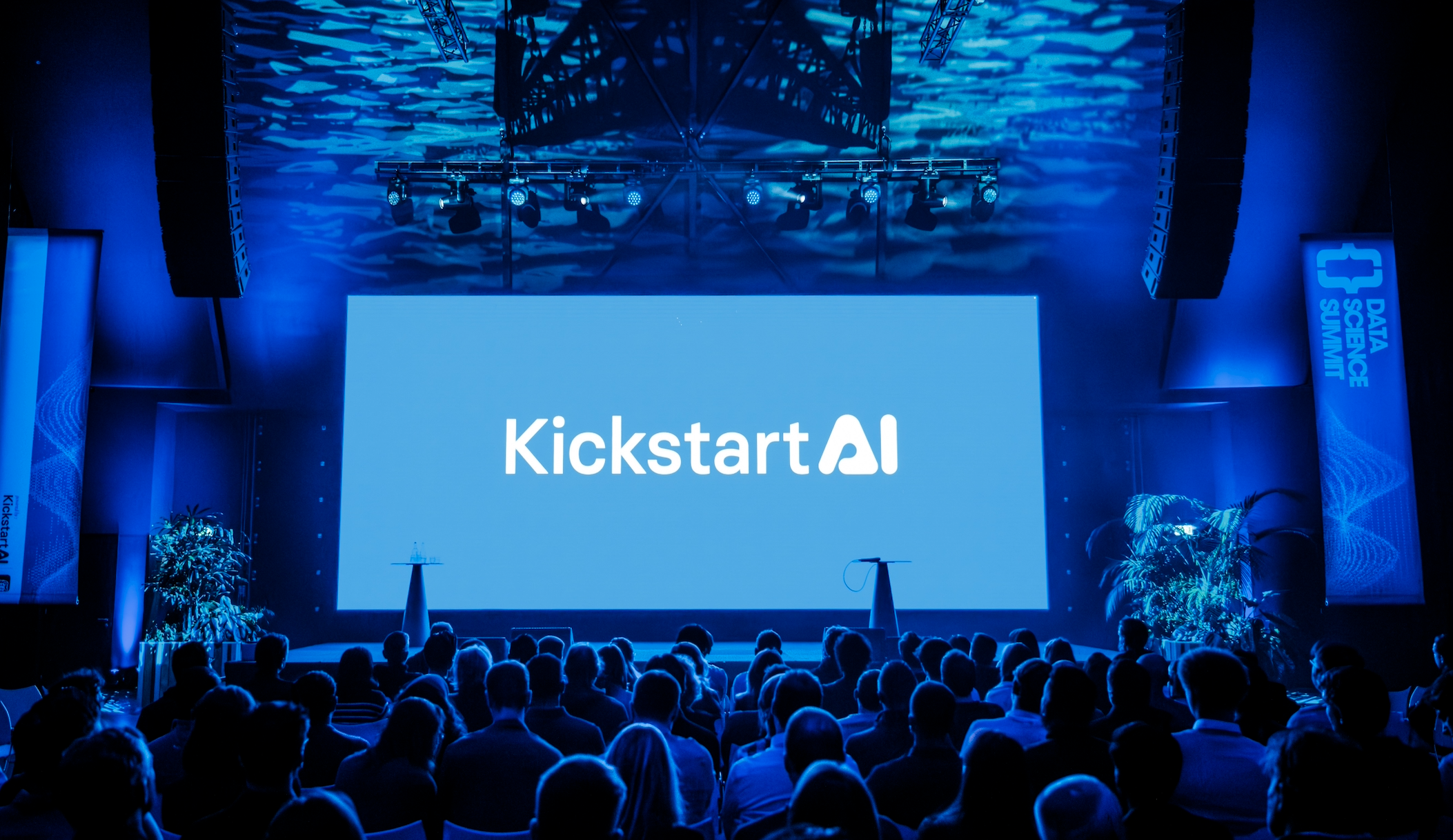 Ahold Delhaize, ING, KLM en NS verlengen samenwerking met KickstartAI tot 2030