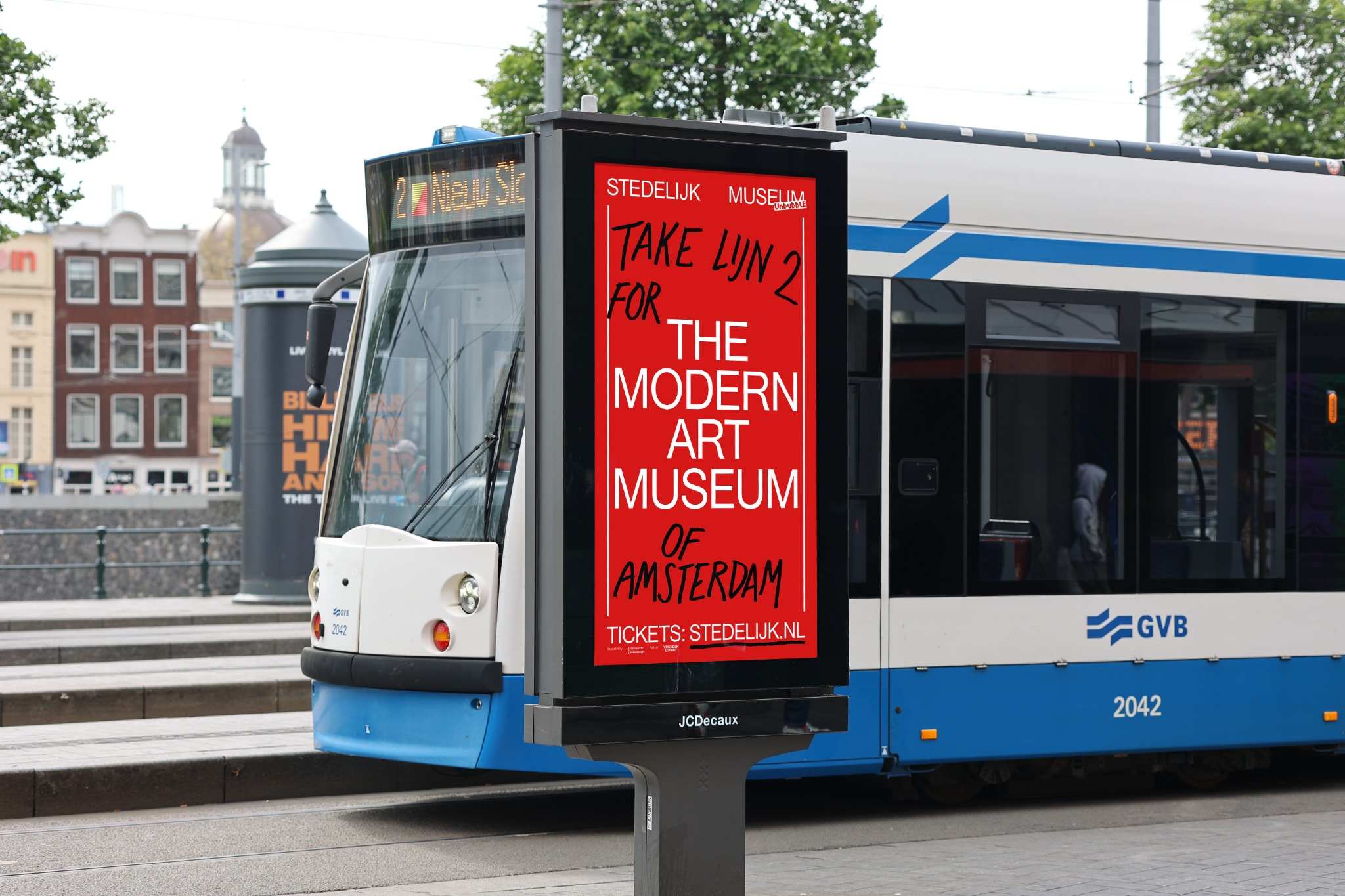 Stedelijk Museum Amsterdam zet locals in als routewijzer