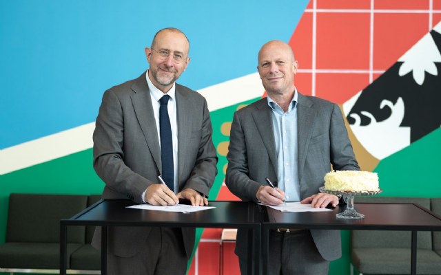 De Doelen en B2-Cleaning verlengen samenwerking
