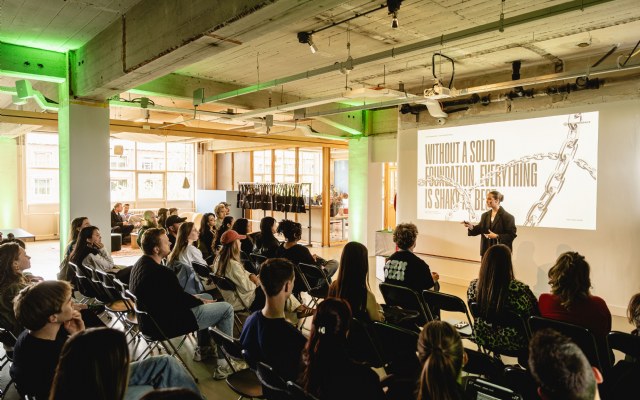 Programma Agency at Night bekend: honderden sessies op de werkvloer van bureaus