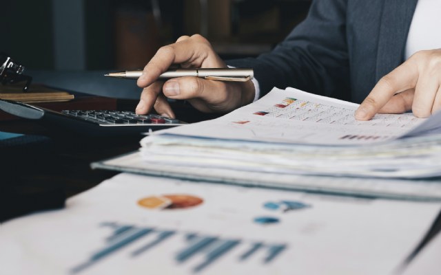 Van starter tot junior financial controller: zo maak je je sollicitatie sterker