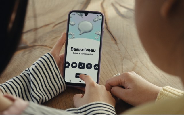  Startphone binnen vier maanden 10.000 keer gedownload