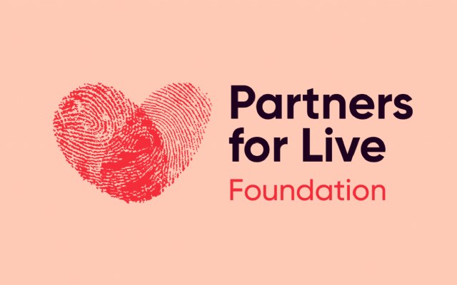 De lancering van de Partners for Live Foundation is een feit