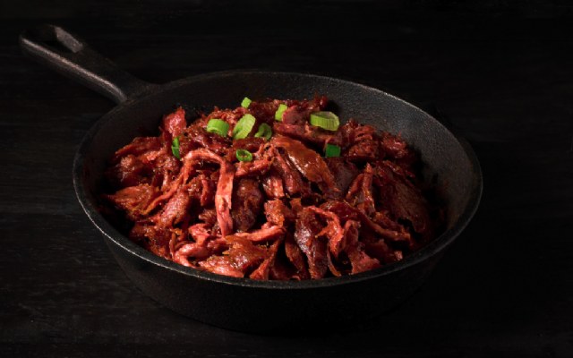 Rival Foods bijt in zorgsector met plantaardige steak pieces