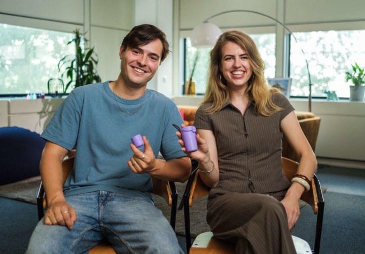 Oud-TU Delft-studenten lanceren menstruatiecupspoeler